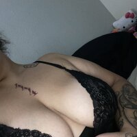 bigtitties__'s Offline Chat Room