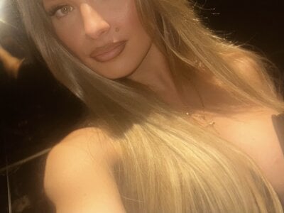 MiaAngelMae
