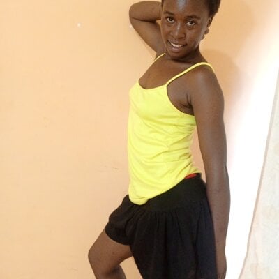 smiley_lily3 - kenyan