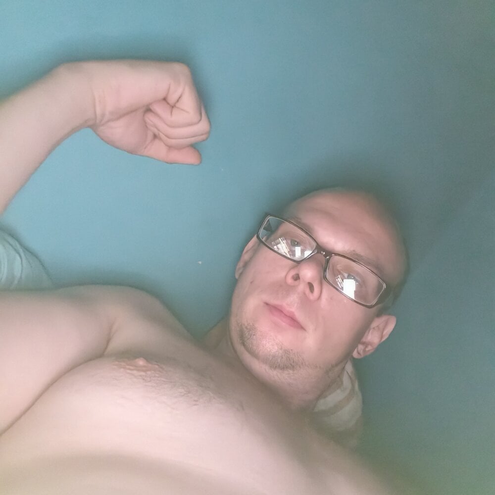 tomeksex1x from stripchat