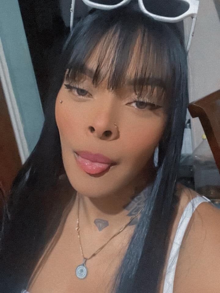 EmmaEbony_