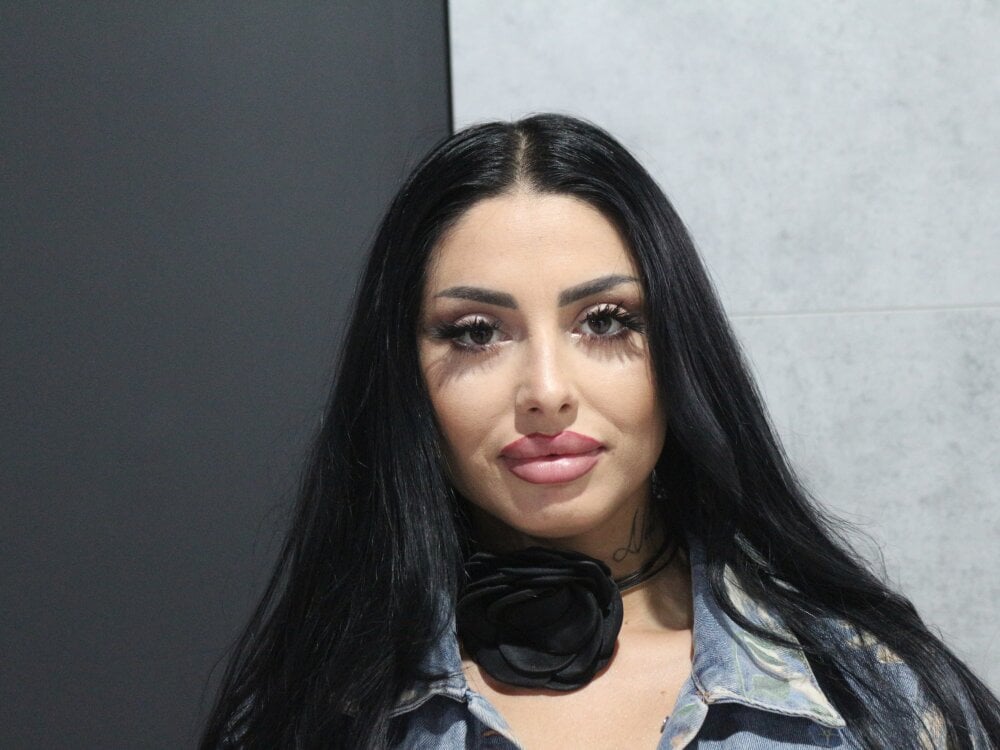 xoxoevie from stripchat