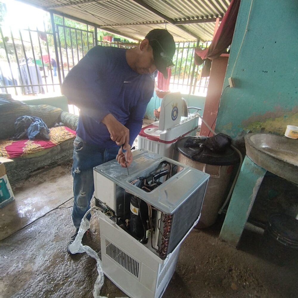 Joseeee31's Offline XXX Chat