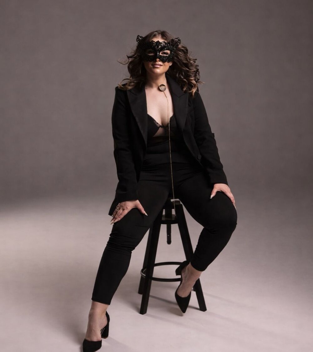 issadoraqueen webcam profile - Chinese