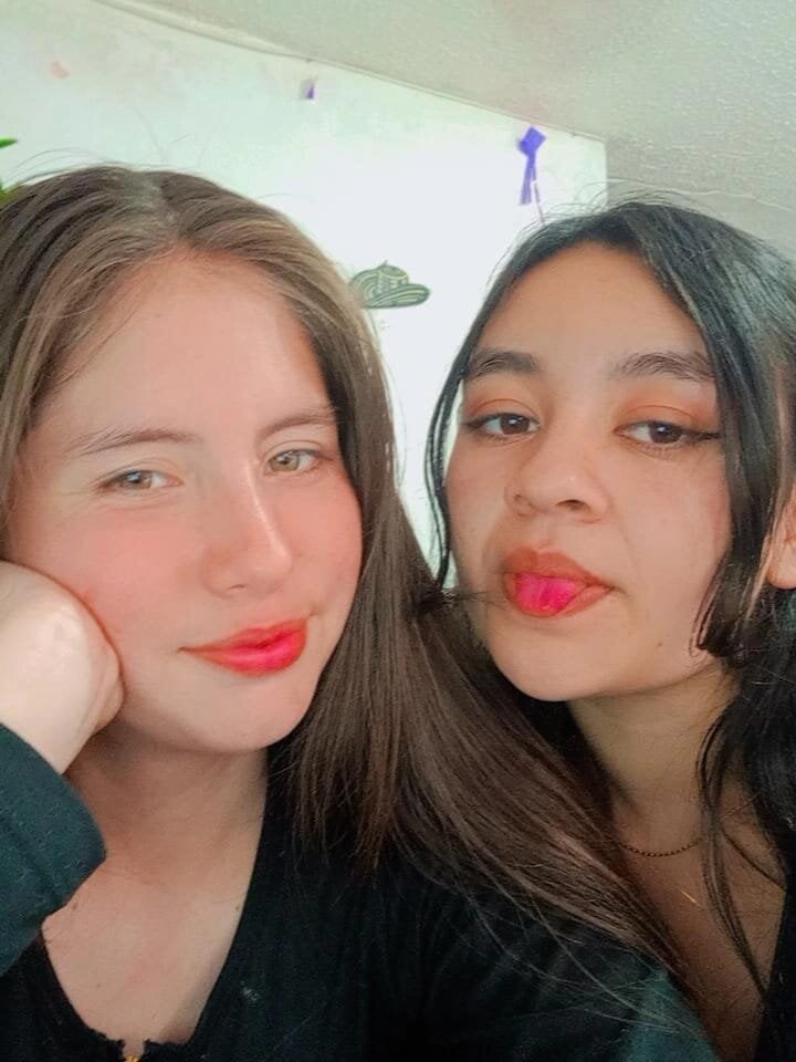 lucy_and_karoline from stripchat