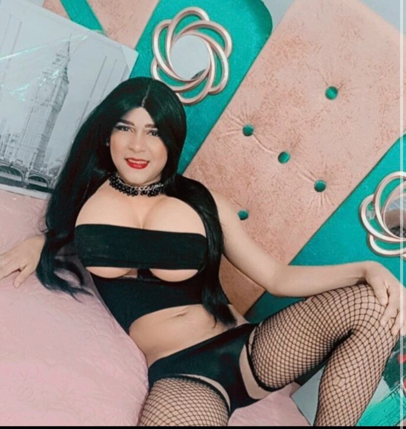 Samanthabigcock17
