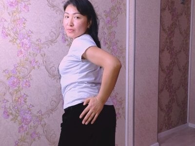 Gill_May private show