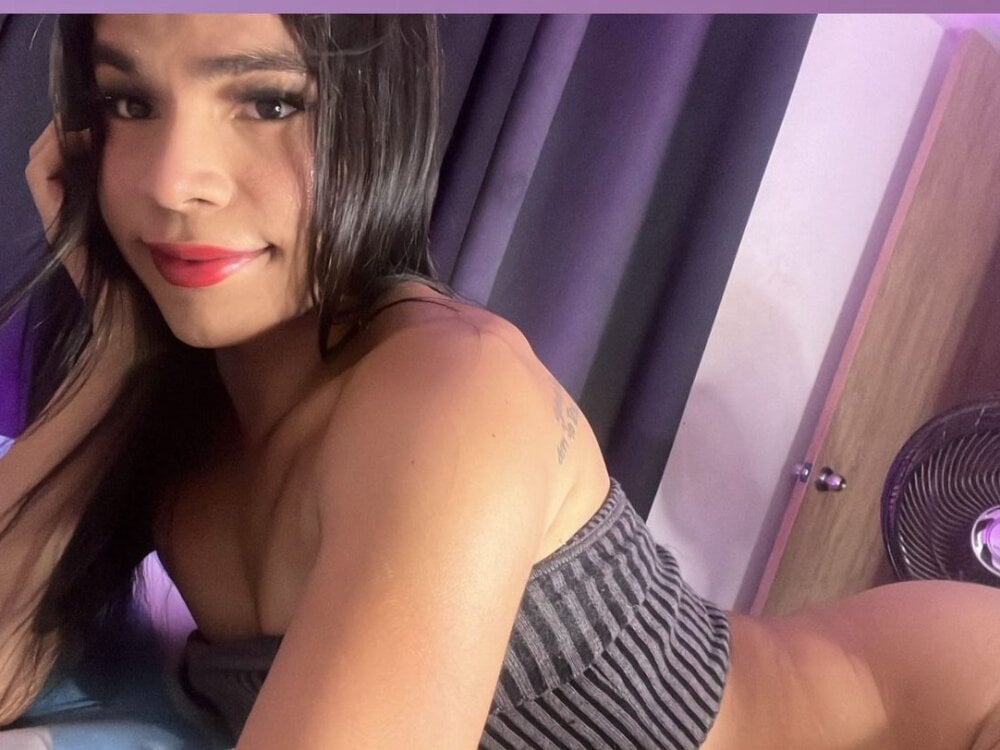 dayannavelez from stripchat
