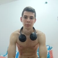 H0rnytwink's webcam live show