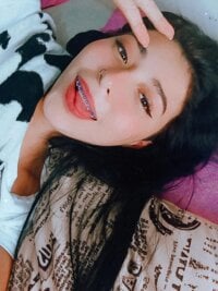IrishSweet Adlı Modelin Çevrimdışı Sohbet Odası