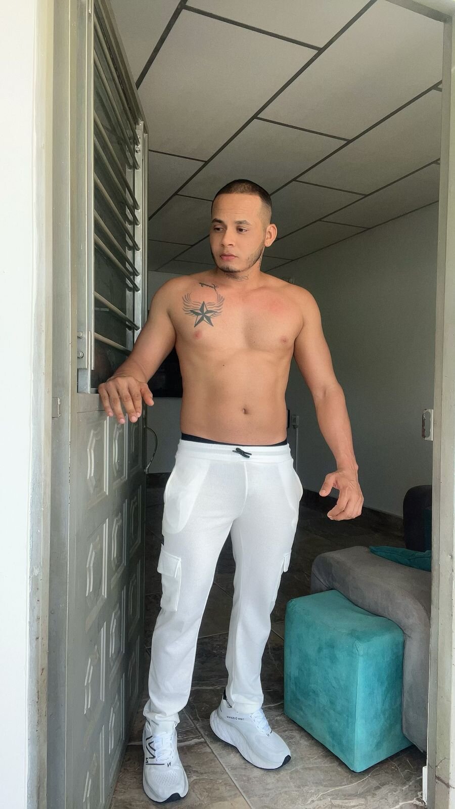 Jhons22cm
