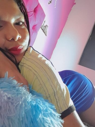 DIORA_Latina on StripChat