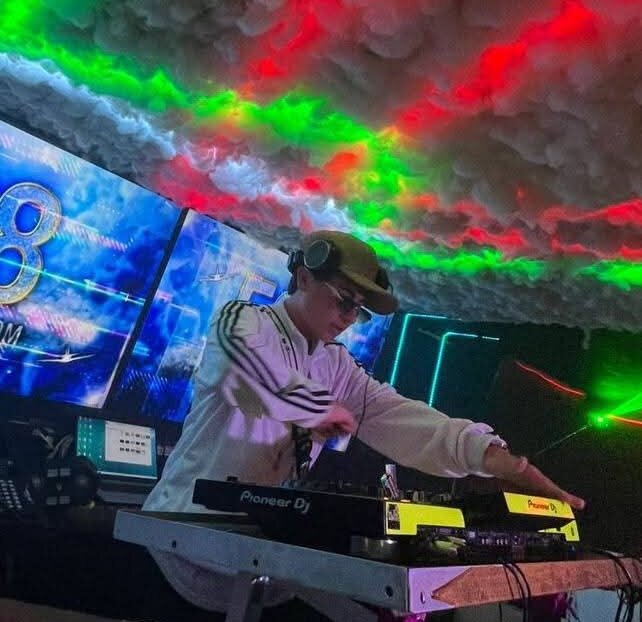 DuanValencia's Offline XXX Chat