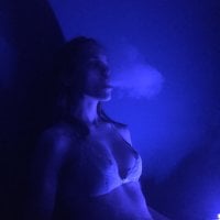 sandraaa-aaaa's Offline Chat Room