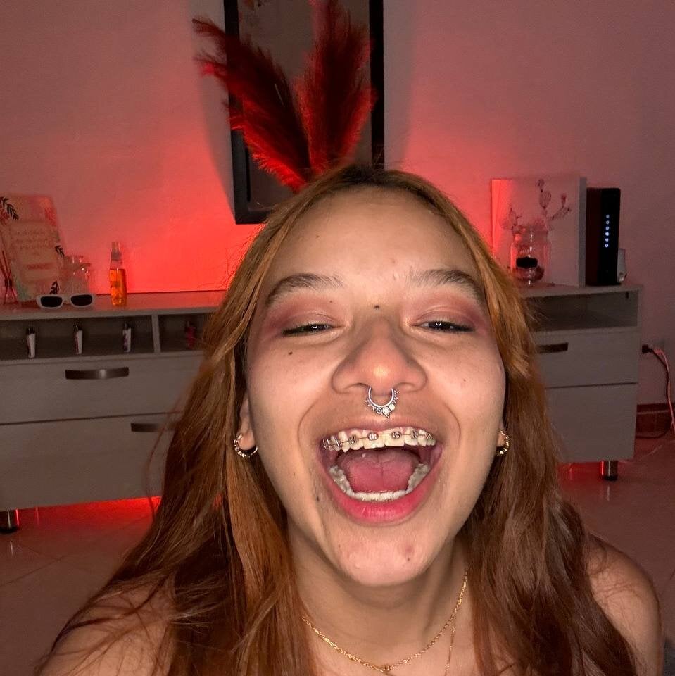 Live sex webcam photo for rubi_star #289971251