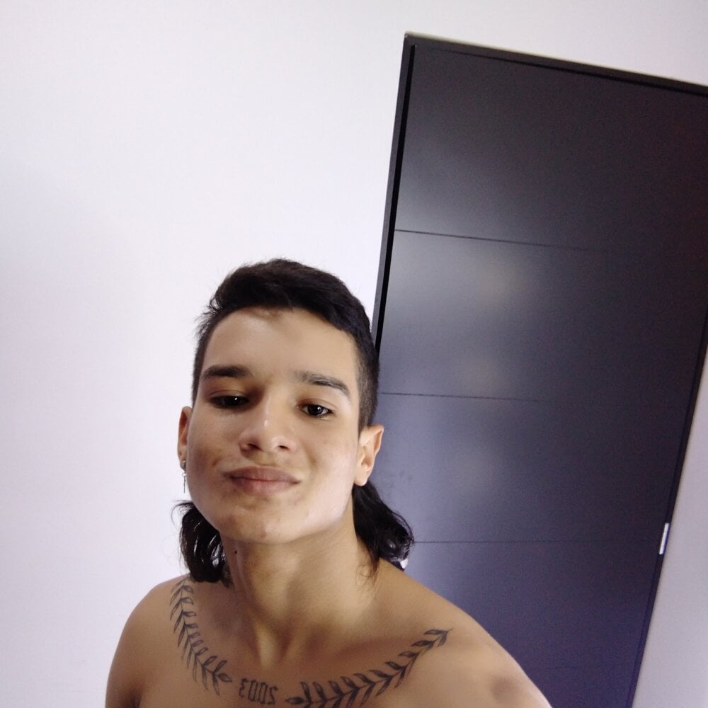 Dylan_LoVe profile