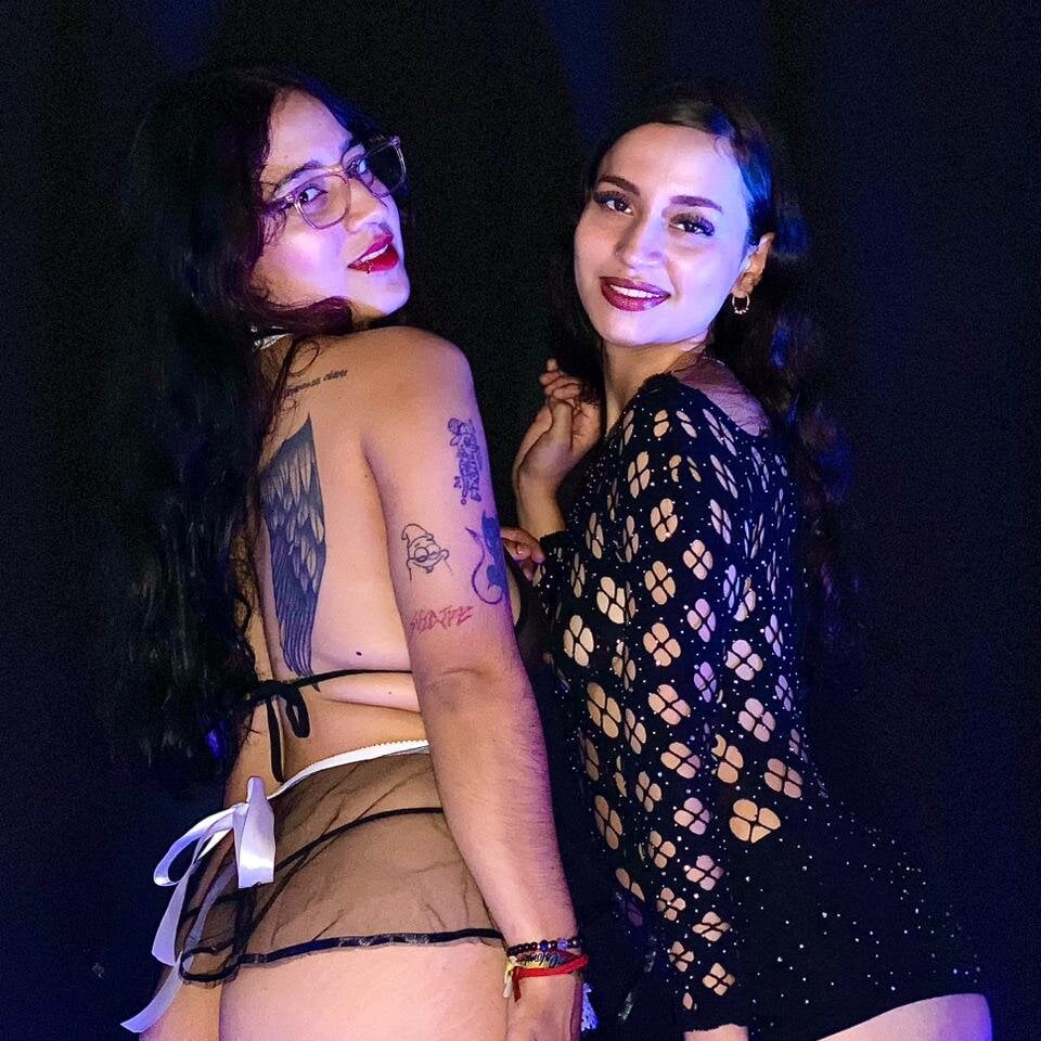 Онлайн чат XXX AliseANDemma