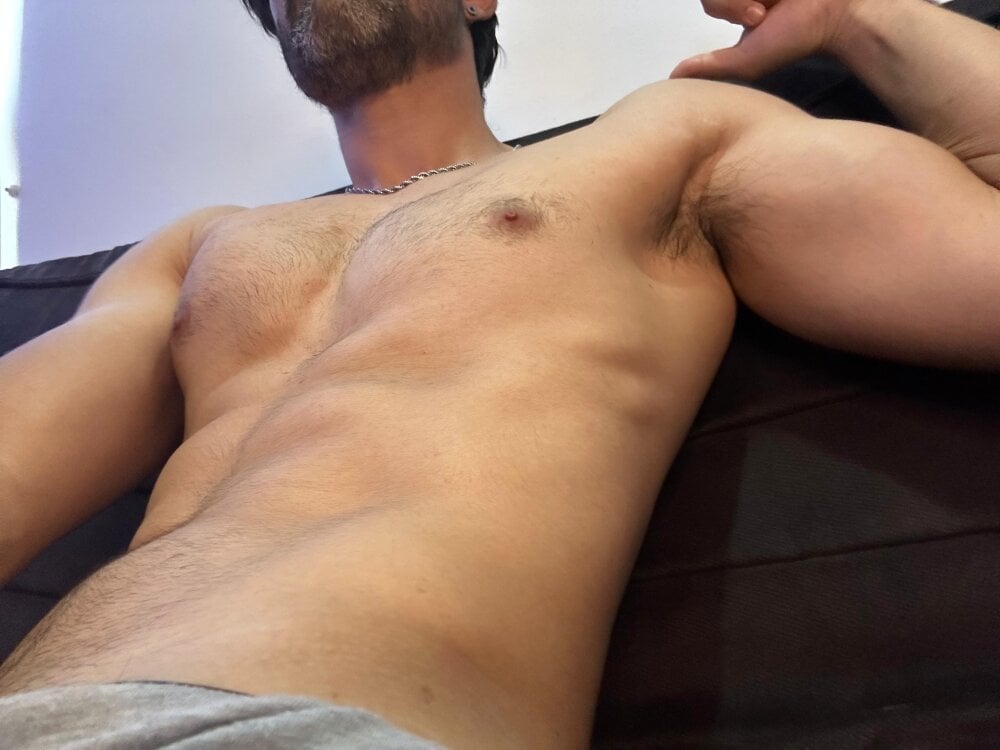 daniel_ny_ from stripchat
