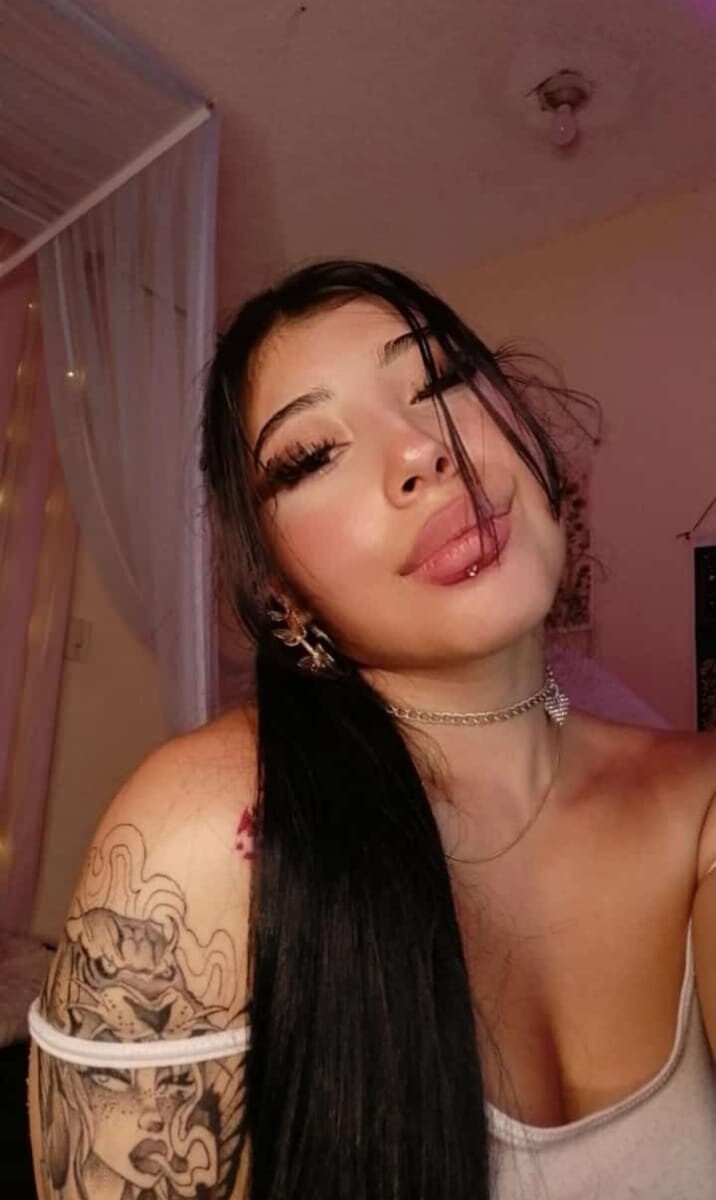 elivecams.com sheridan_brtz livesex profile in 700-to-1400-or-2-am-to-8-am cams