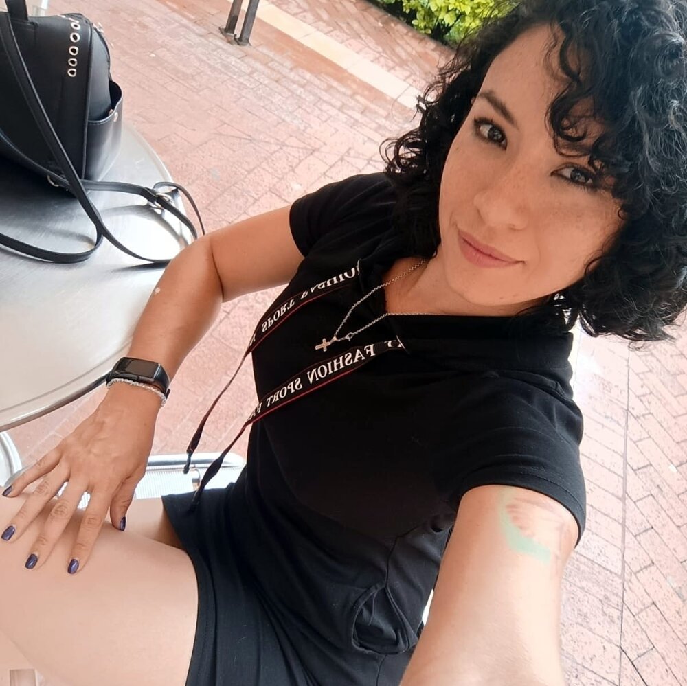 Bellatrix_Love profile