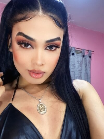 Reveca_Montana - Stripchat Trans 