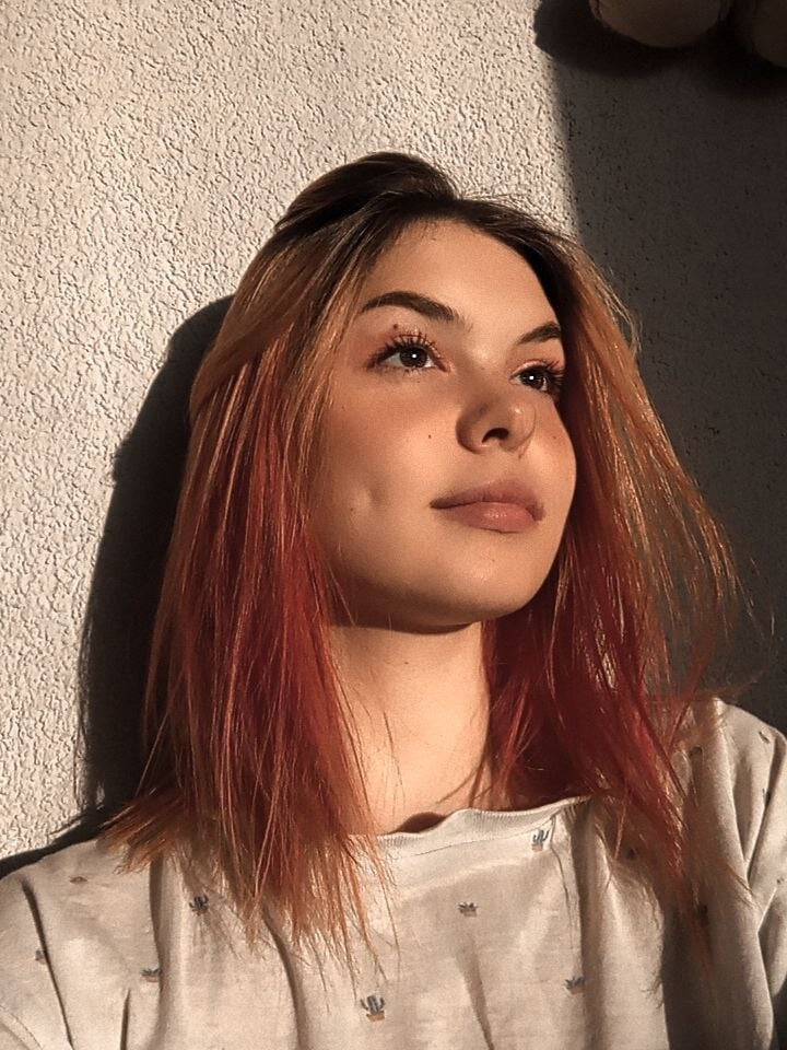 EsmeCaris profile
