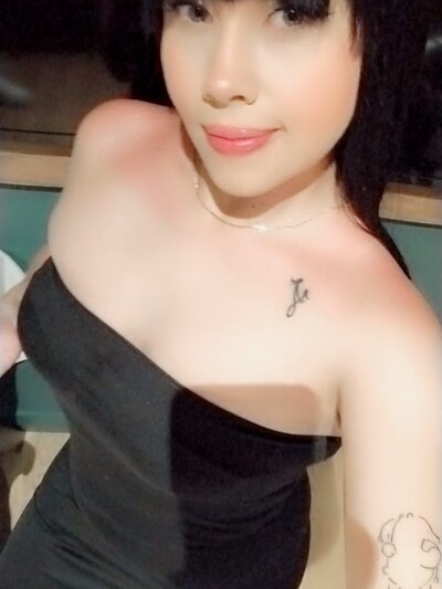lily_bonnet from stripchat