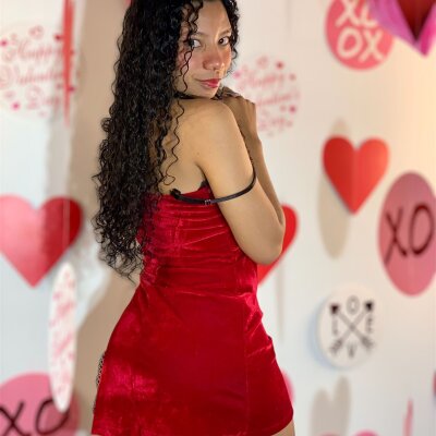 lilyy_taylorr from stripchat
