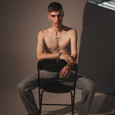Max_denver бесплатное вебкам шоу и XXX чат | xHamsterLive