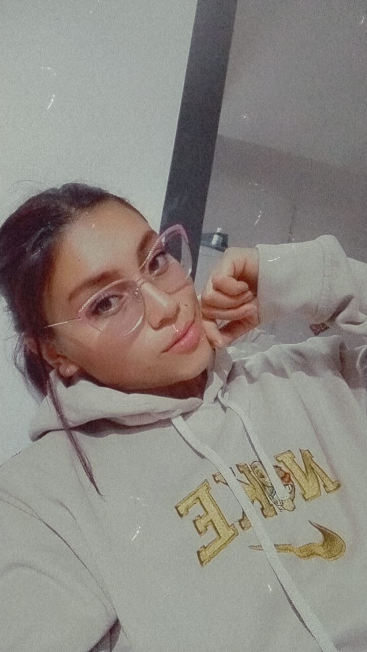 Bella_stone1