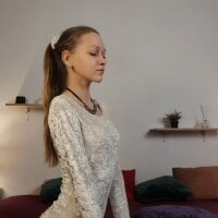 Chat XXX en directo de Adeline_Maxwell