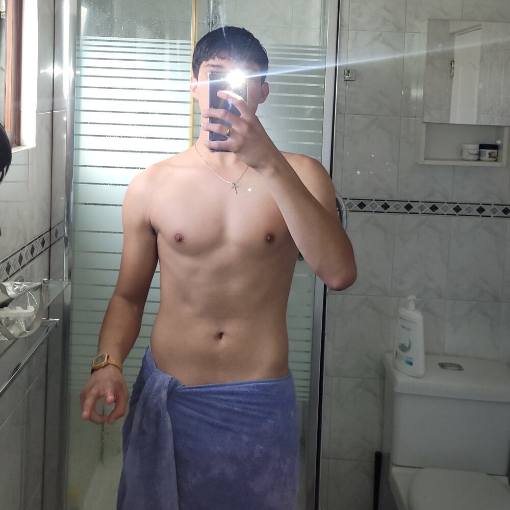 chicohorny69's most recent online preview