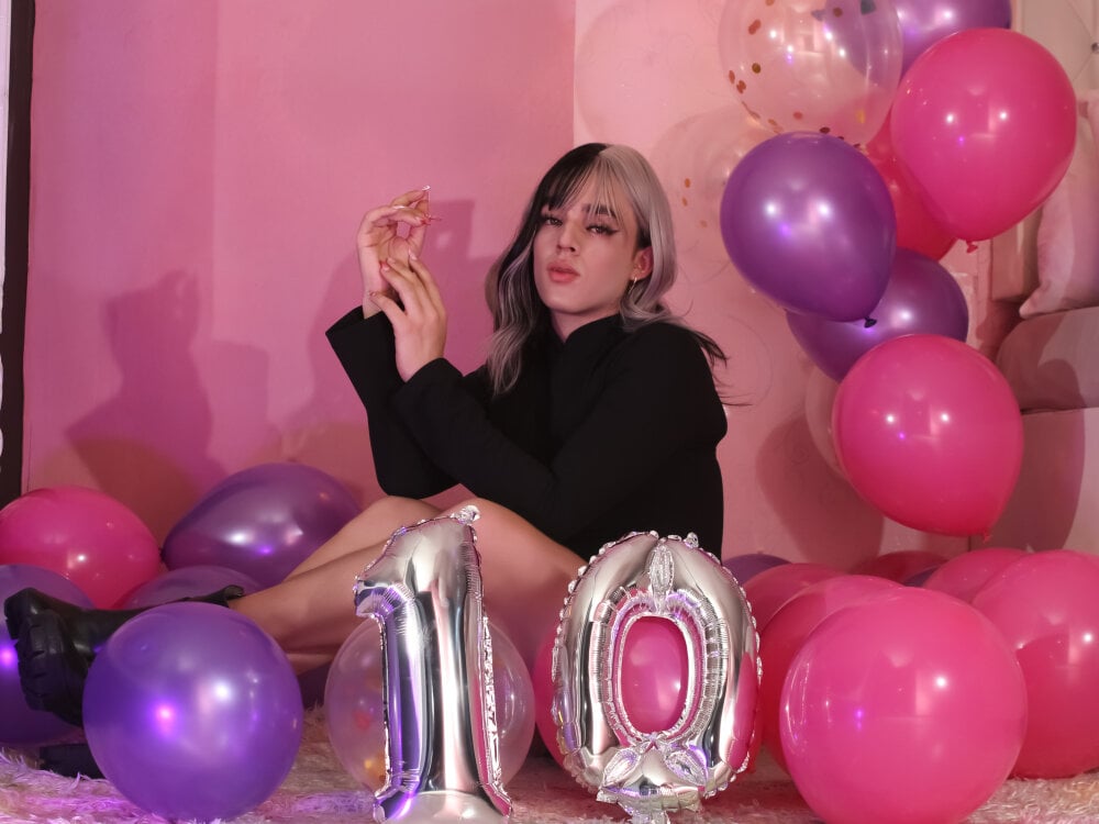 JustinePerry – Offline XXX chat