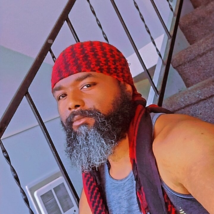 RizzieBagz profile