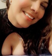 Abril_jhansz's Offline Chat Room