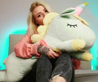 Chelsea_Boo's Offline Chat Room