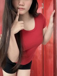 xiaoyiyi-853's webcam live show