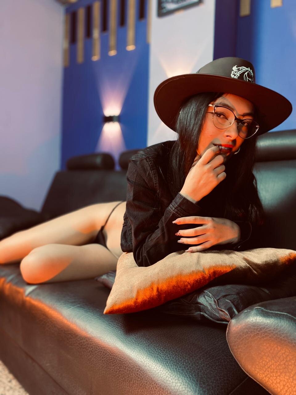 Victoria_Piercee
