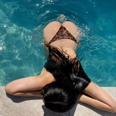 Phuong_Trang Live Cam on StripChat