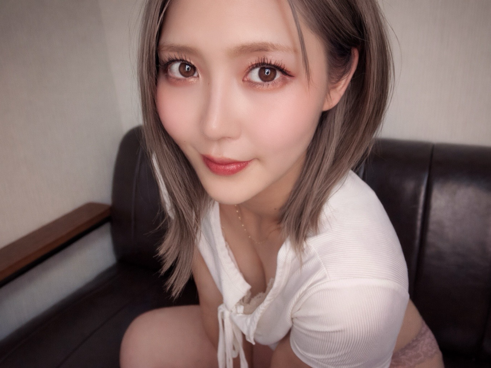 yumi0025's Offline XXX Chat