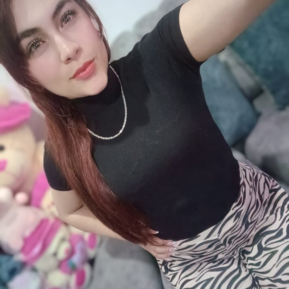 stripchat sherycossio202cl webcam profile pic via xxx-topcamgirls.com