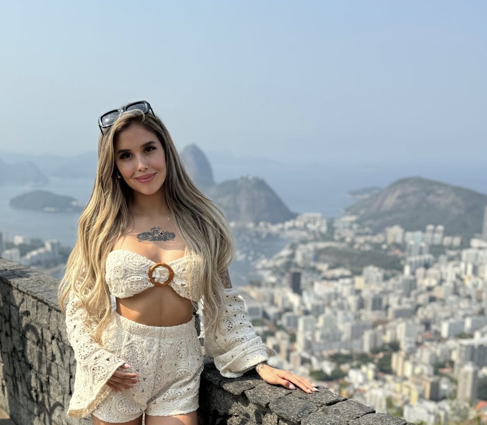 amateursex-livecam.com almaaa_ livesex profile in venezuela cams