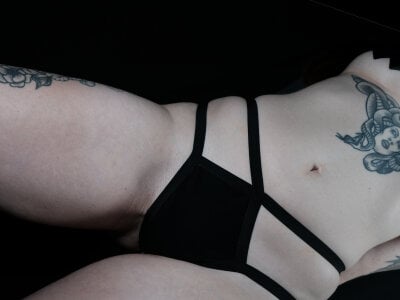 Mistress_larentiah Female Brunette Cam Porn