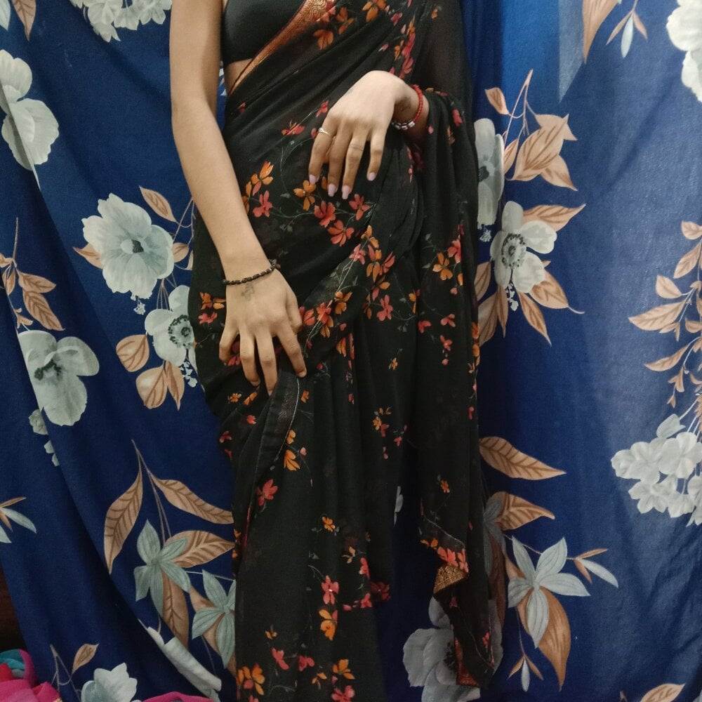 avika_