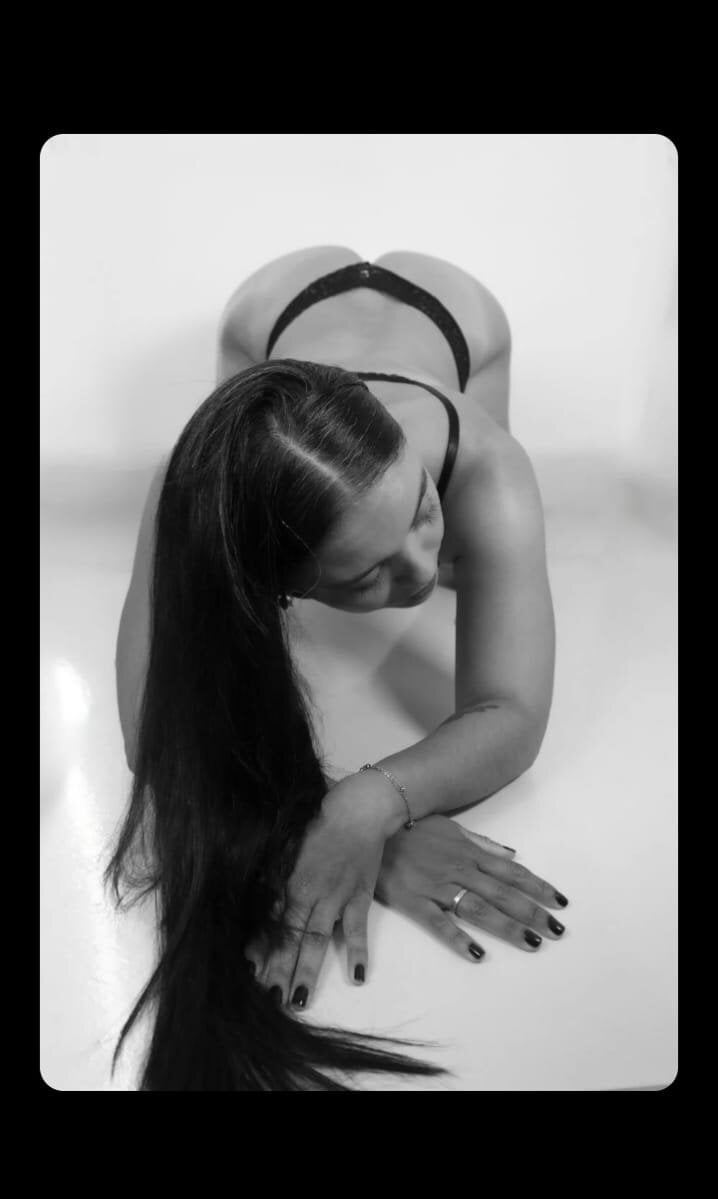 watchgirlcam.com miss-ortiz livesex profile in somewhere-in-the-heaven cams