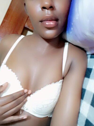 Kenyangoddess_ Avatar