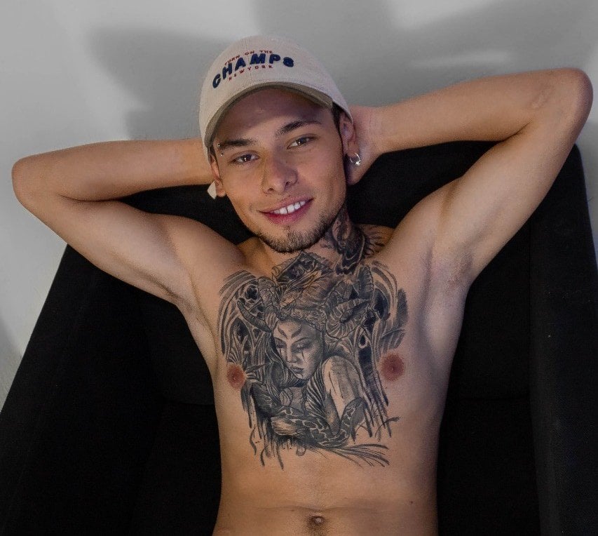 hippiro_ profile