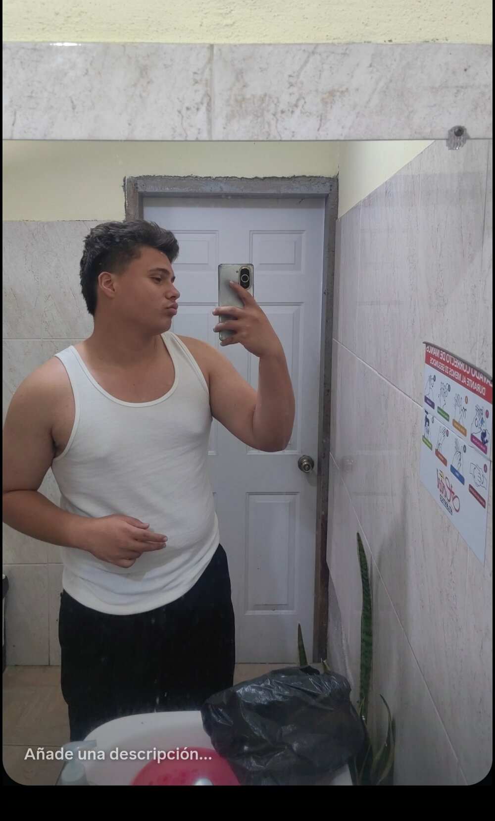 OscarCastr42476 profile