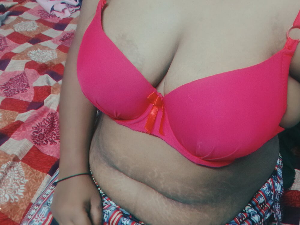 ankitha_telugu1's Offline XXX Chat