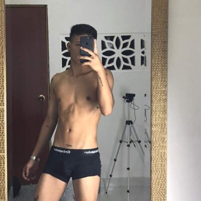 charlieandethan from stripchat